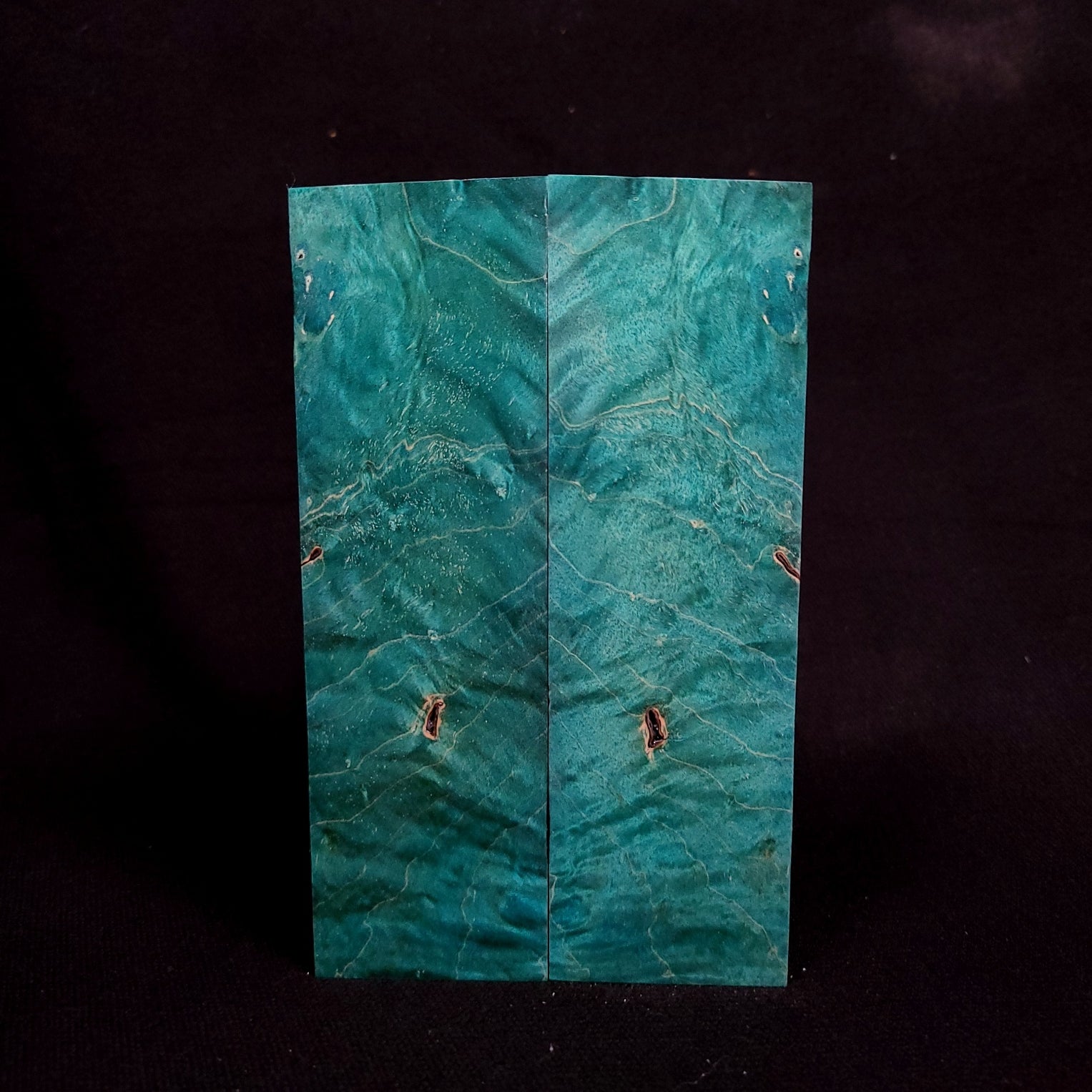#1056 - Peacock Green Box Elder Burl - RockSolid Scales -