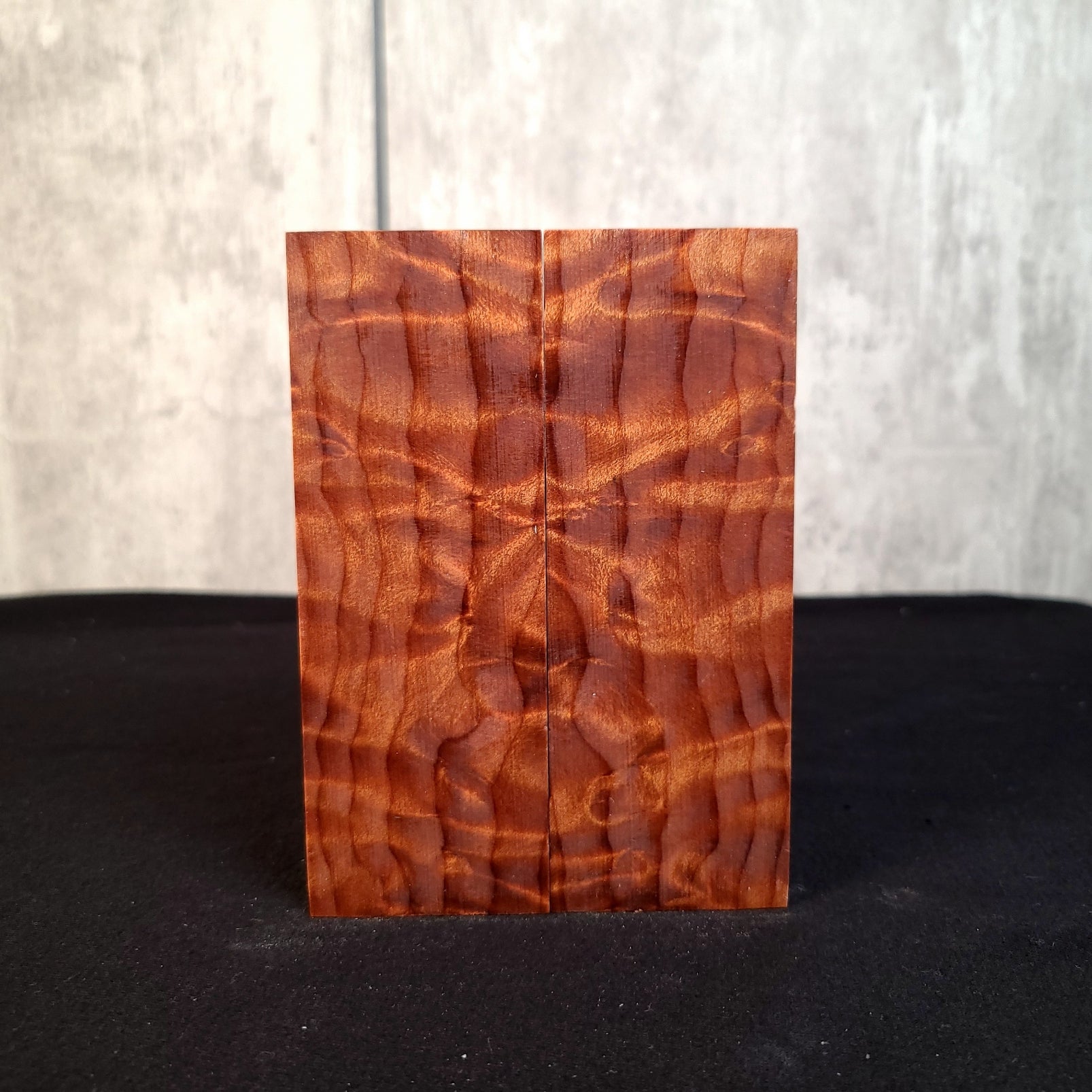 #2059 - Master Grade Curly Redwood - RockSolid Scales -
