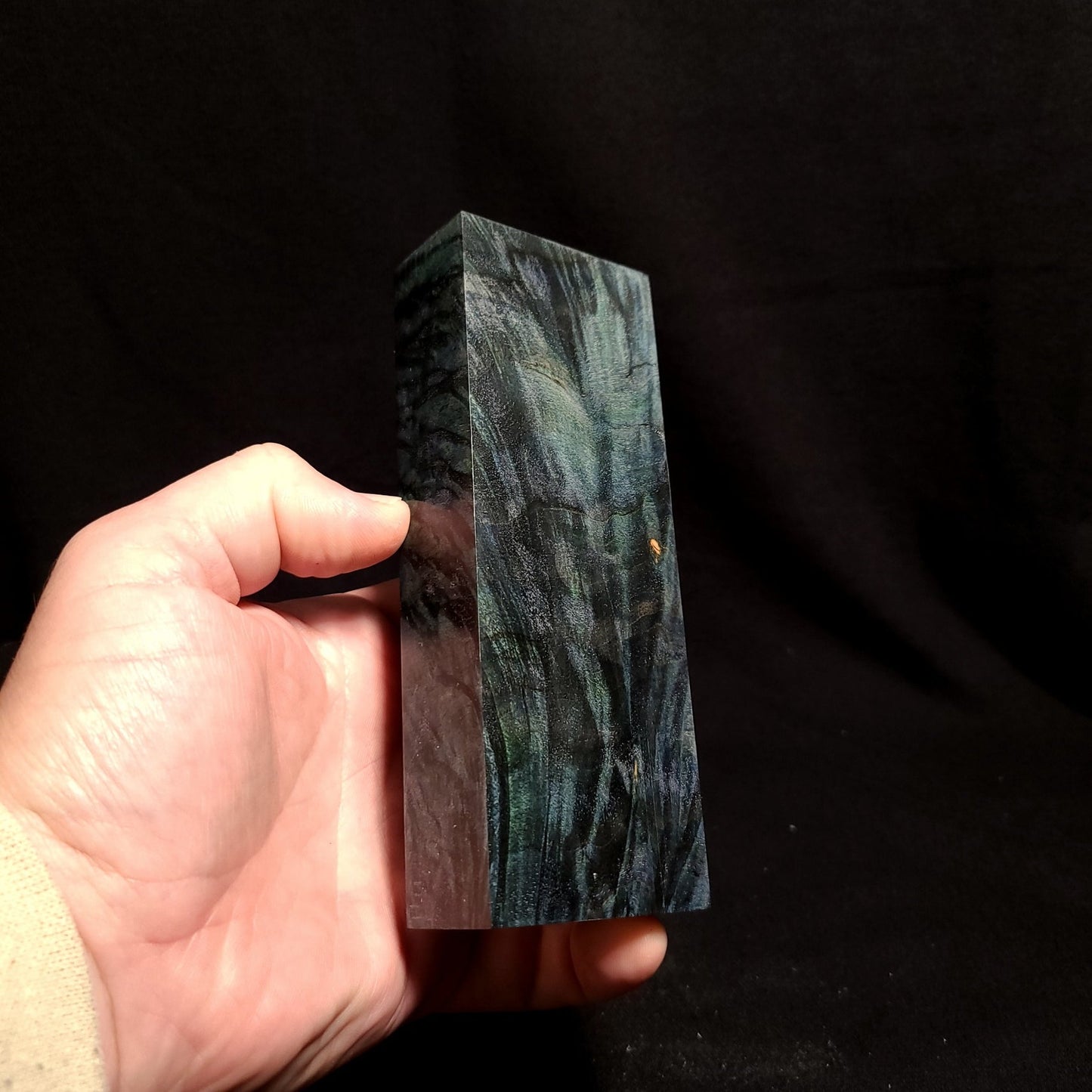 #806 Dark Blue/Green Double Dye Feather Curl Maple - K&G Stabilized - RockSolid Scales -