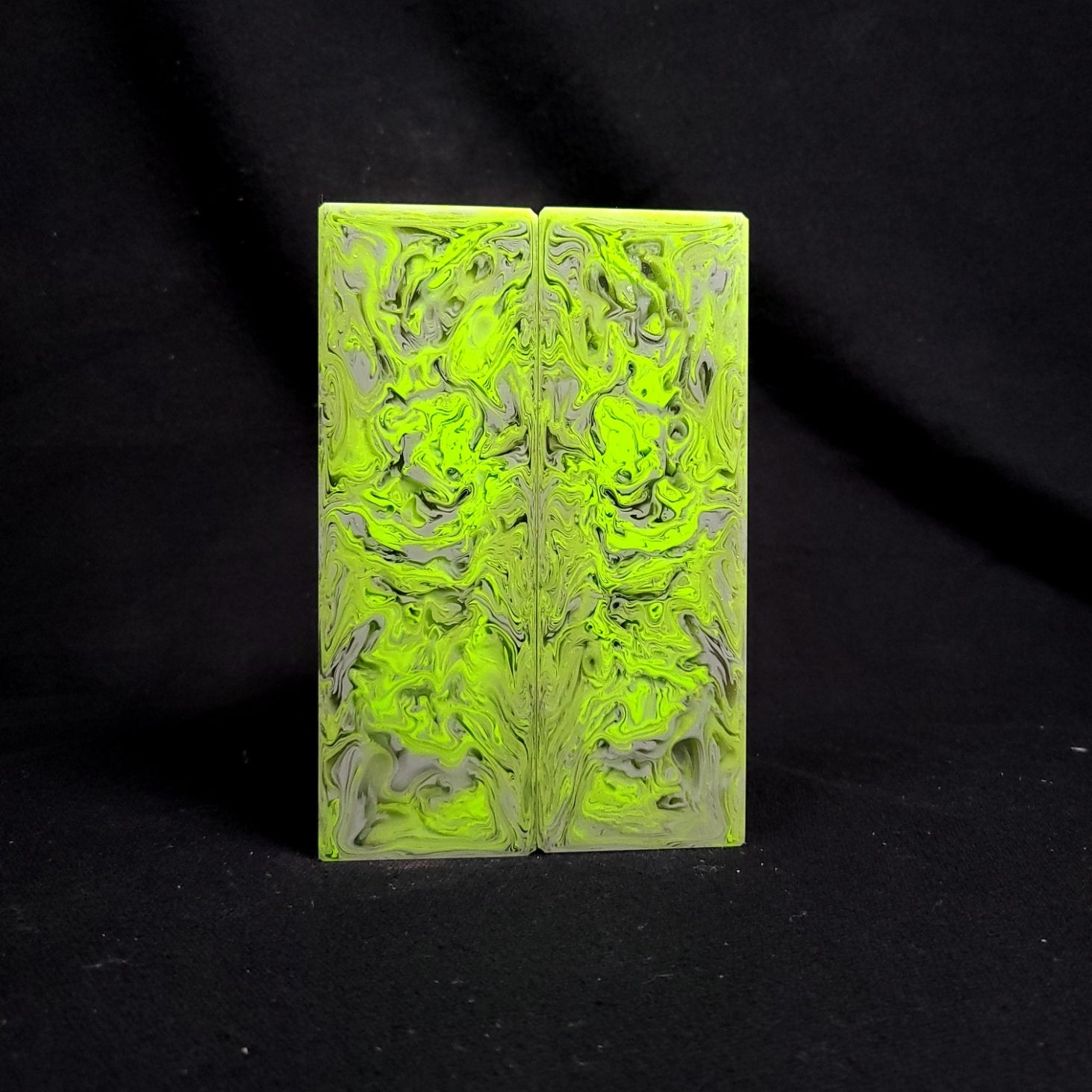 R51 - Electric Zombie Resin Scales - RockSolid Scales -